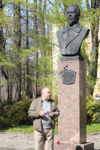 ���� � �������� ����������� ����� � � �������