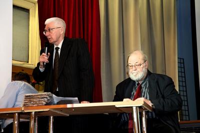 ������� ��������� UA1F � ����� ��������� R1AX